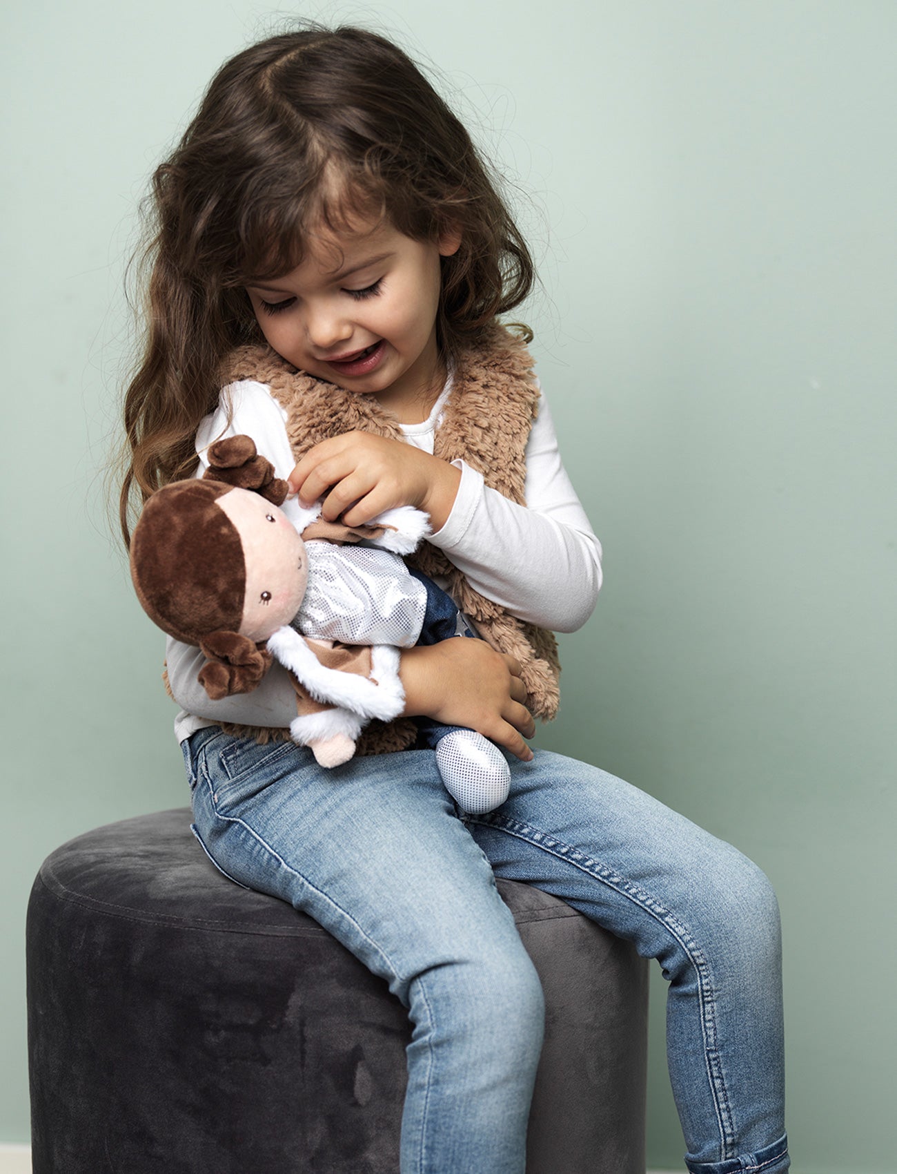 Besties, Holly, Doll