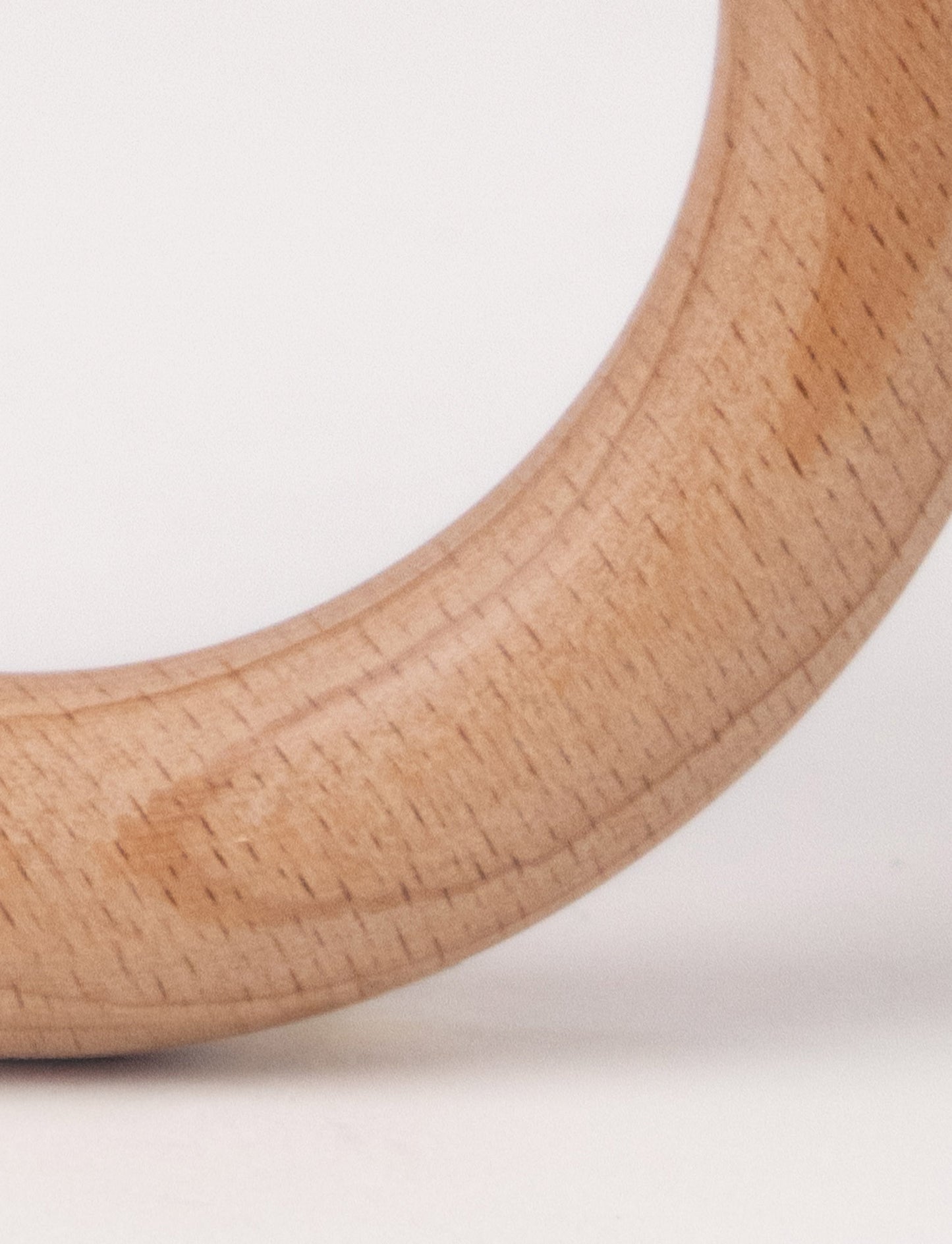 Diinglisar, Rattle with Wooden Ring, Cat