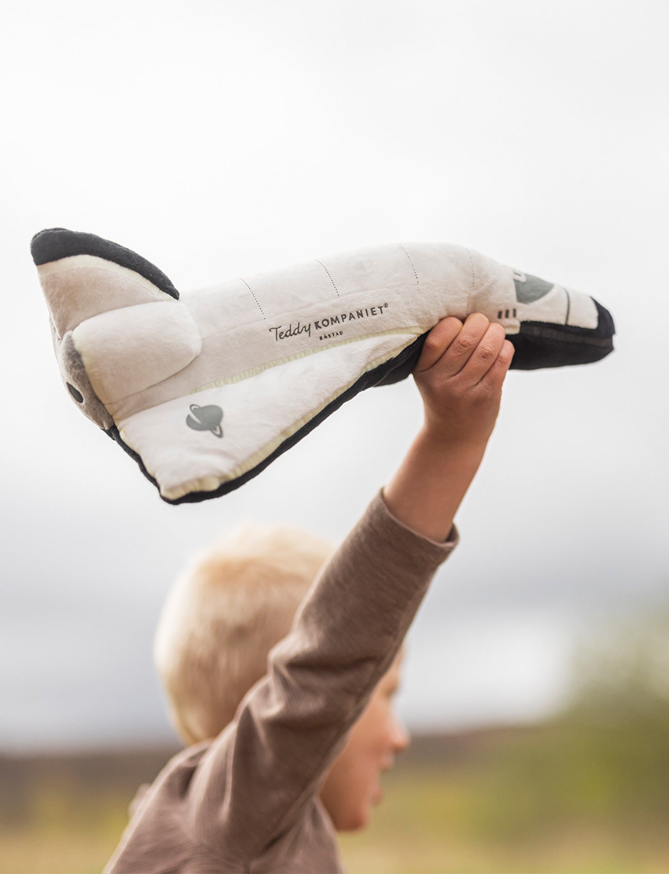 Glow-in-the-Dark, Teddy Space