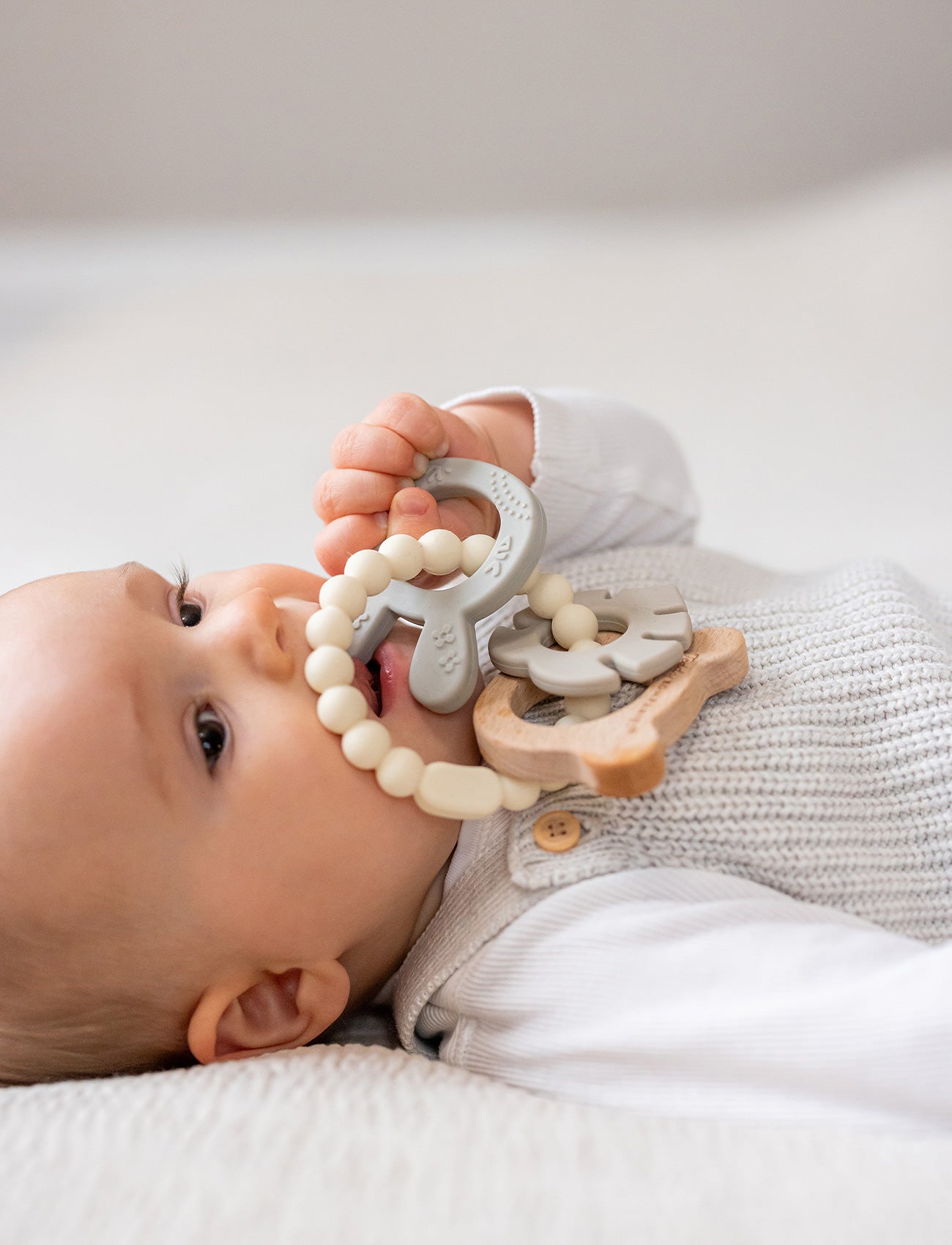 Purulelu silikonista & puusta