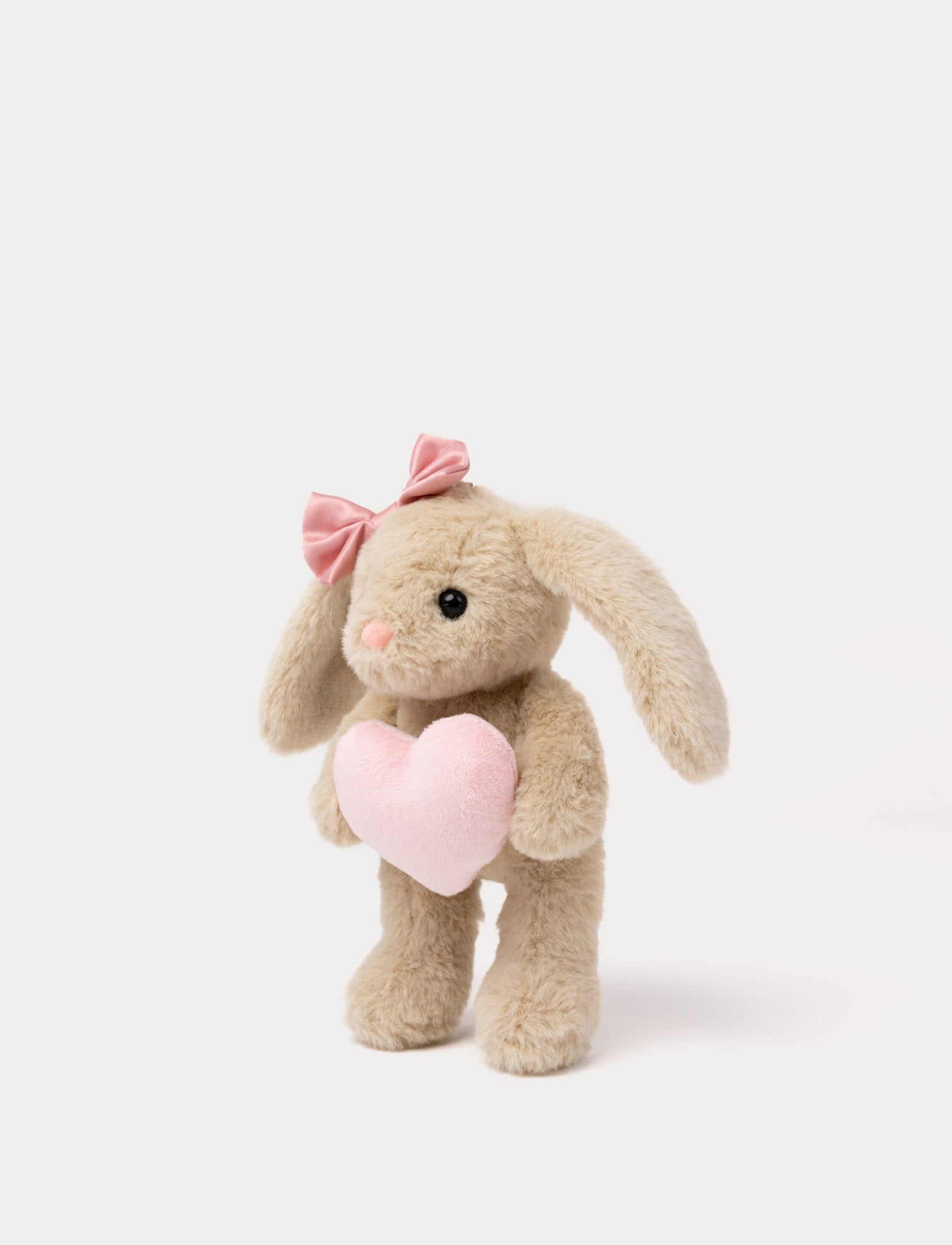 Image of Tyra with Heart