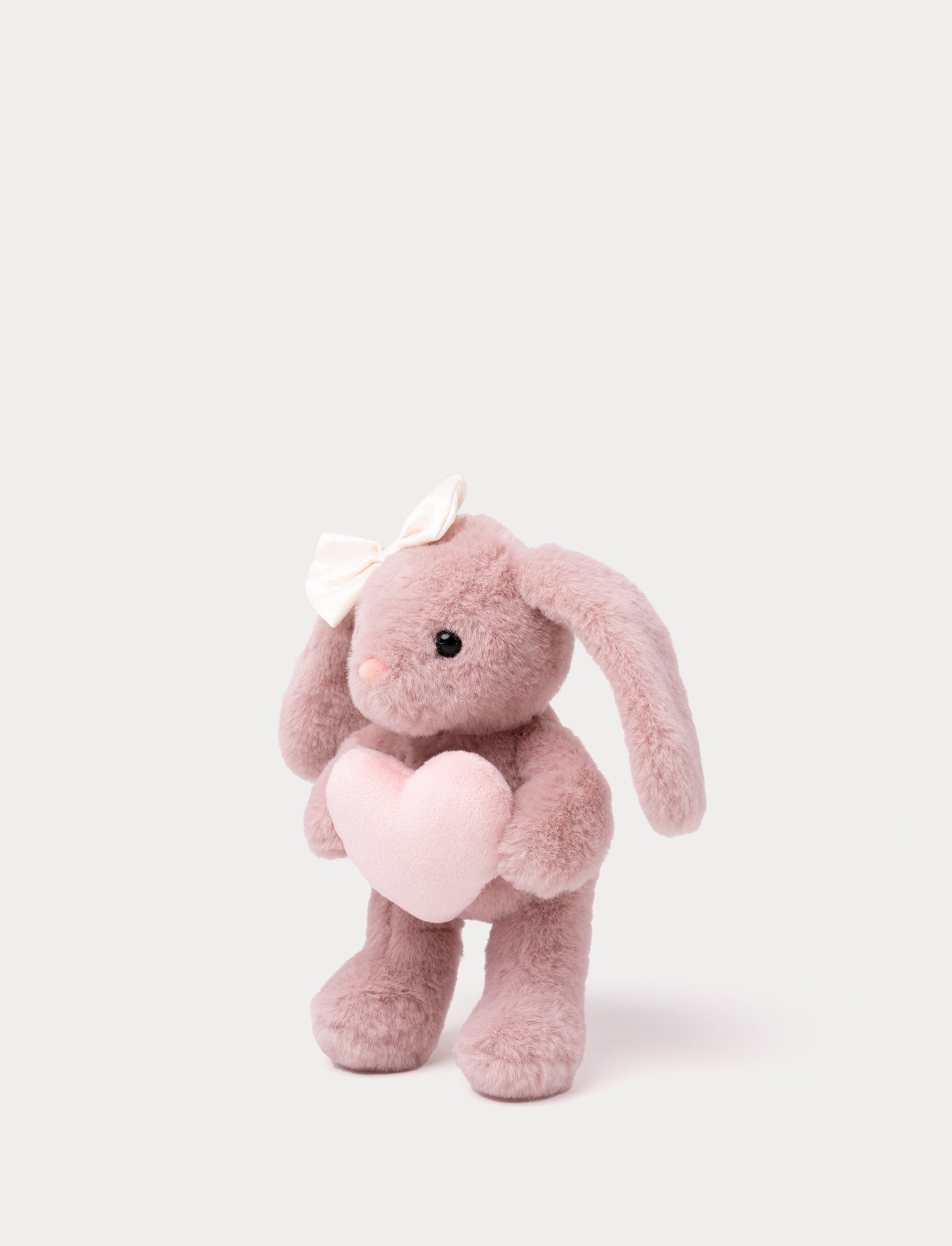 Image of Tyra with Heart