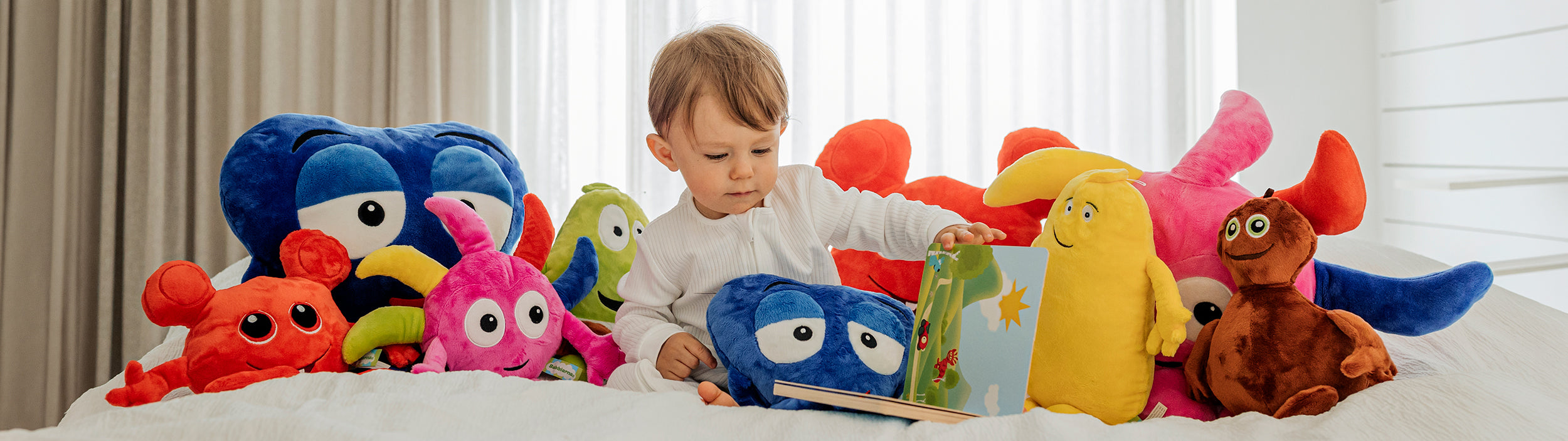  Image of files/12473_12307_12305_12470_12472_12304_BabyReadFront_HIGH.jpg