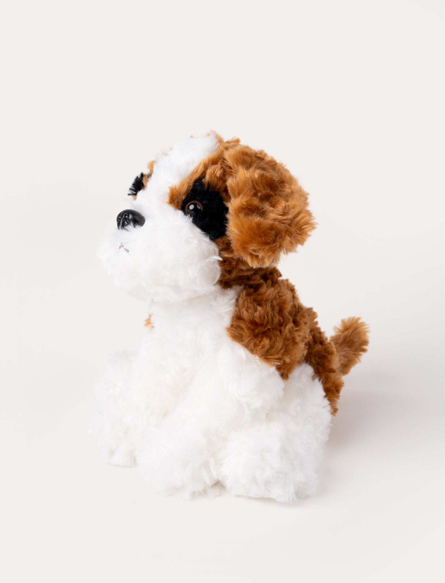 White Curly Plush Dog – Soft & Cuddly Friend! – Teddykompaniet