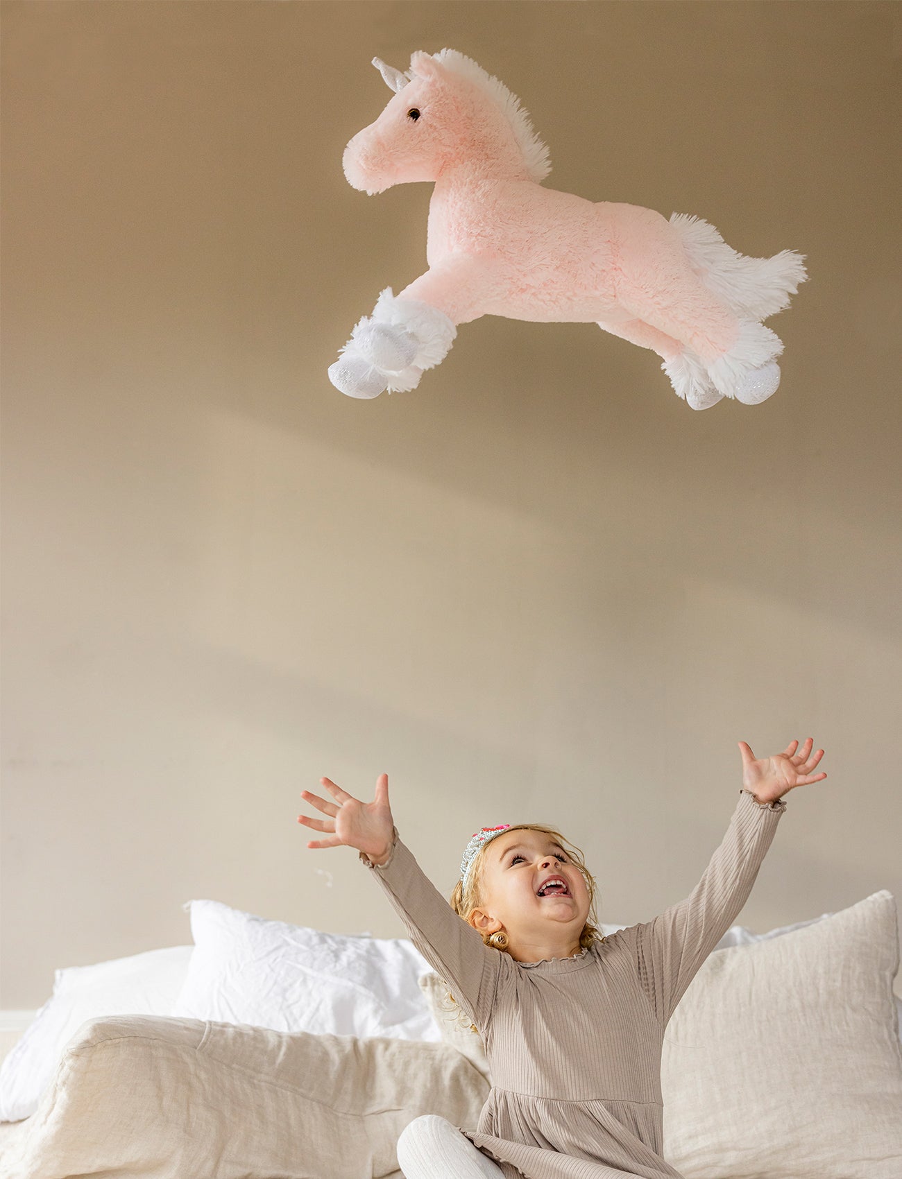  Image of Lying Unicorn, Small