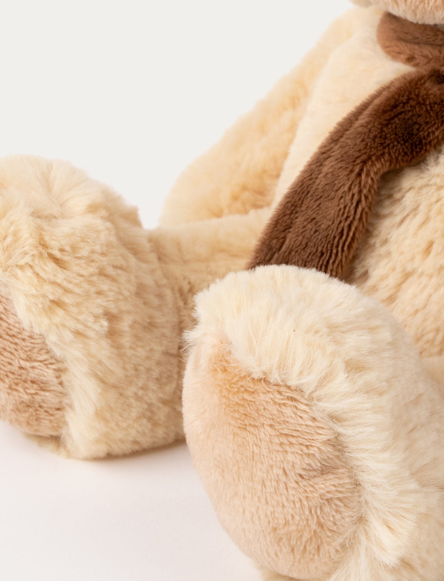 Teddy Bear Eddie – Soft & Huggable Plush Toy – Teddykompaniet