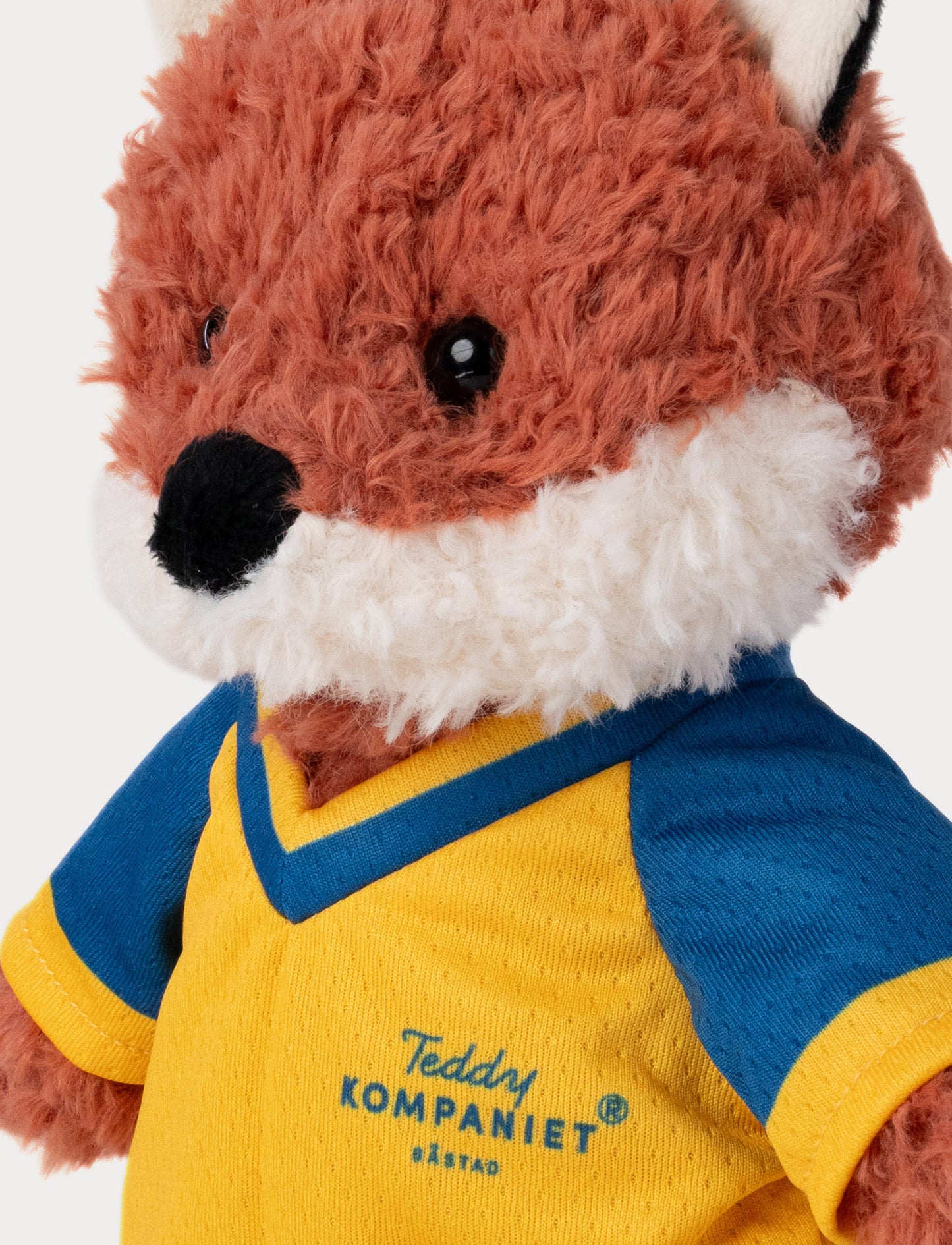 Retro Pals, Räv med Fotbollströja