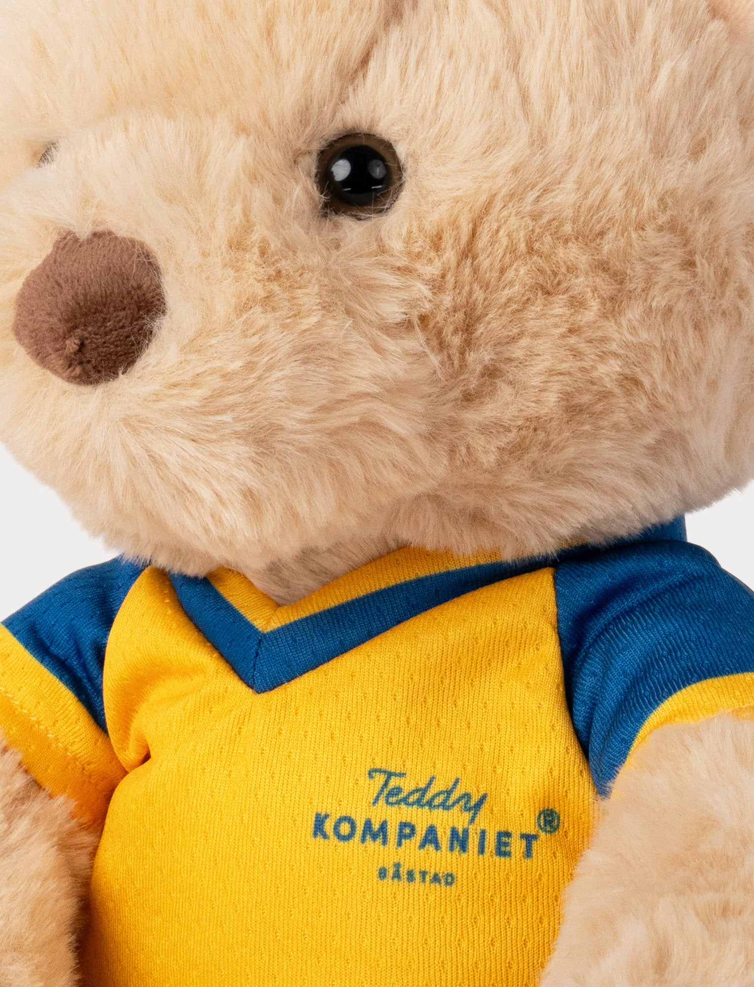  Image of Hjalmar med Fotbollströja