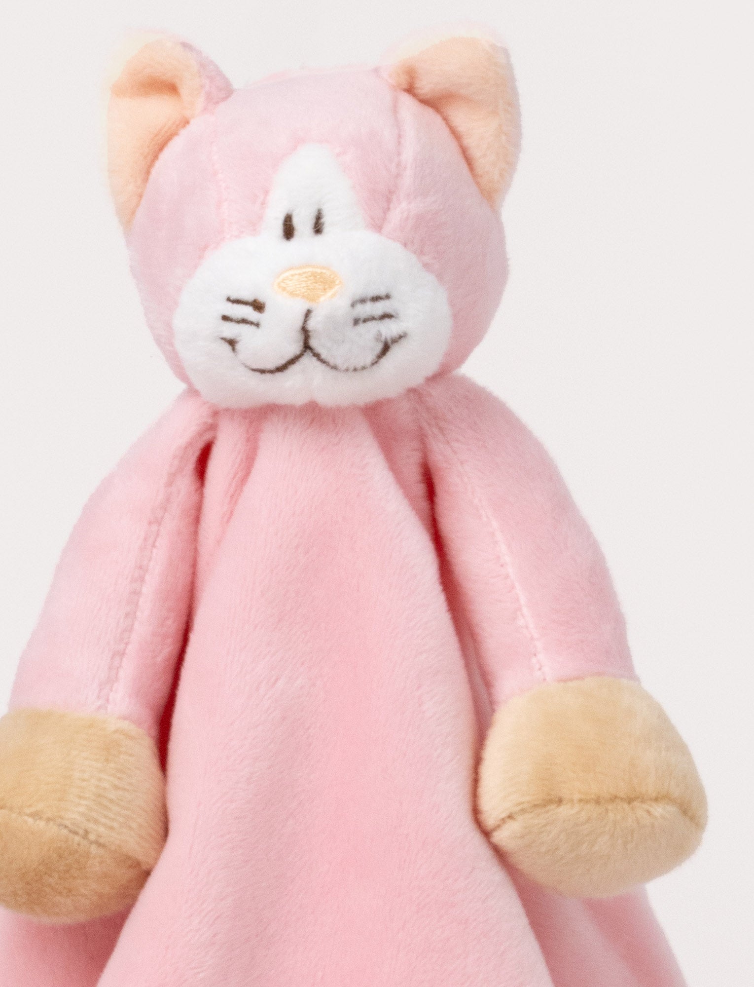  Image of A Diinglisar gift box set featuring a pink plush cat comforter, matching slippers, and a soft toy ball.