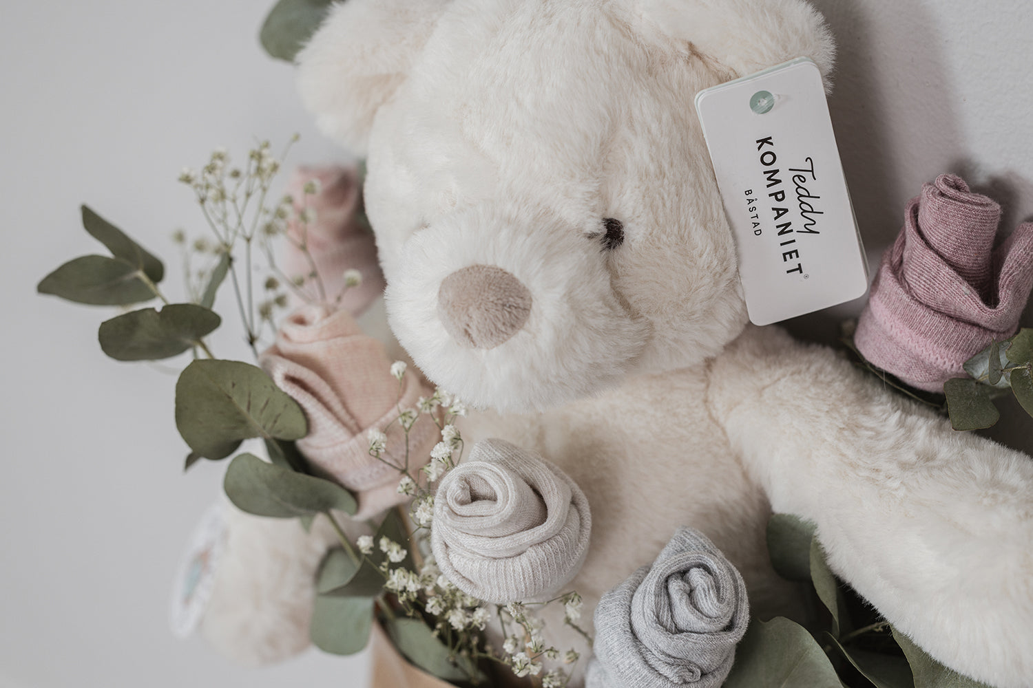  Image of files/3126_CloseupFlowers_LOW.jpg