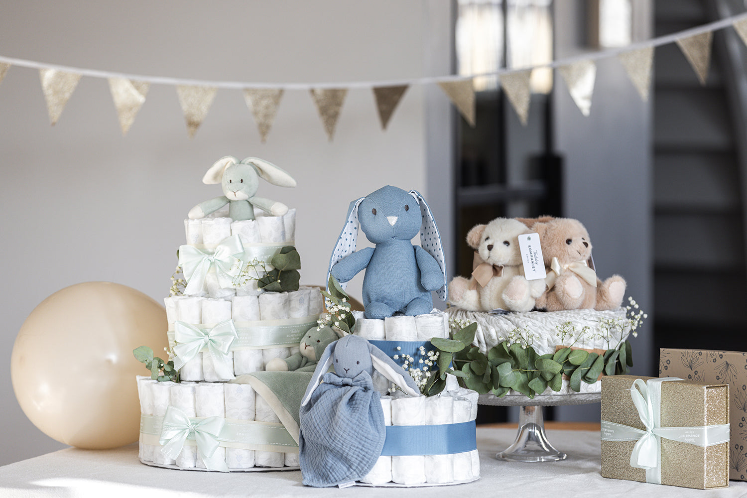  Image of files/4225_3124_4085_4068_4085_Diapercakes_LOW.jpg