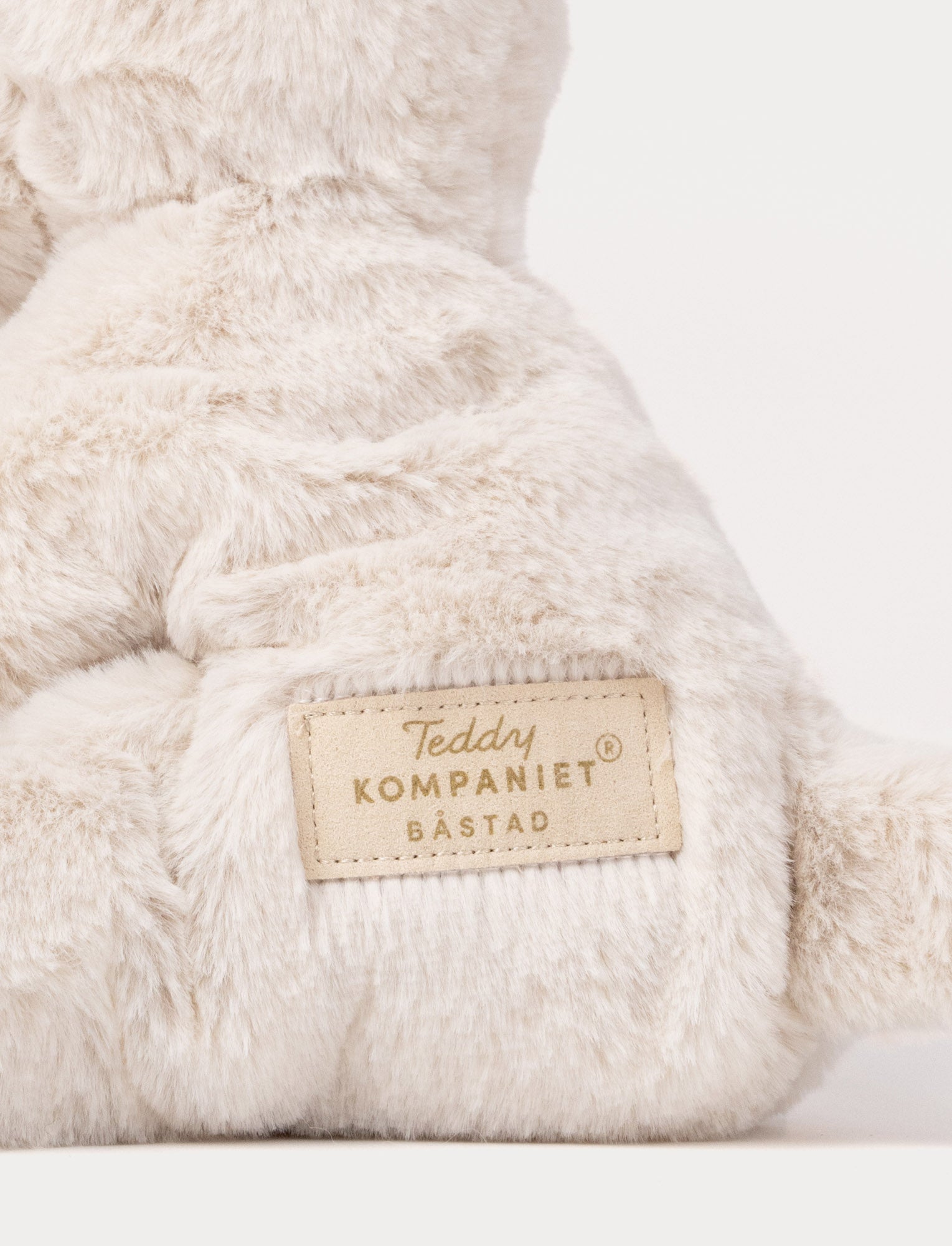 おめかしテディベア 25cmドイツ製モヘア　2wayケープ付き　ぬいぐるみ Teddy Mocca Dog – Luxurious and Soft Plush Toy in Beige