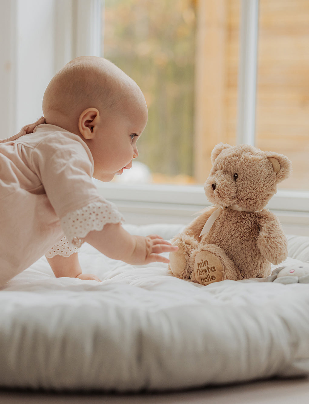  Image of Min första nalle, Engelska