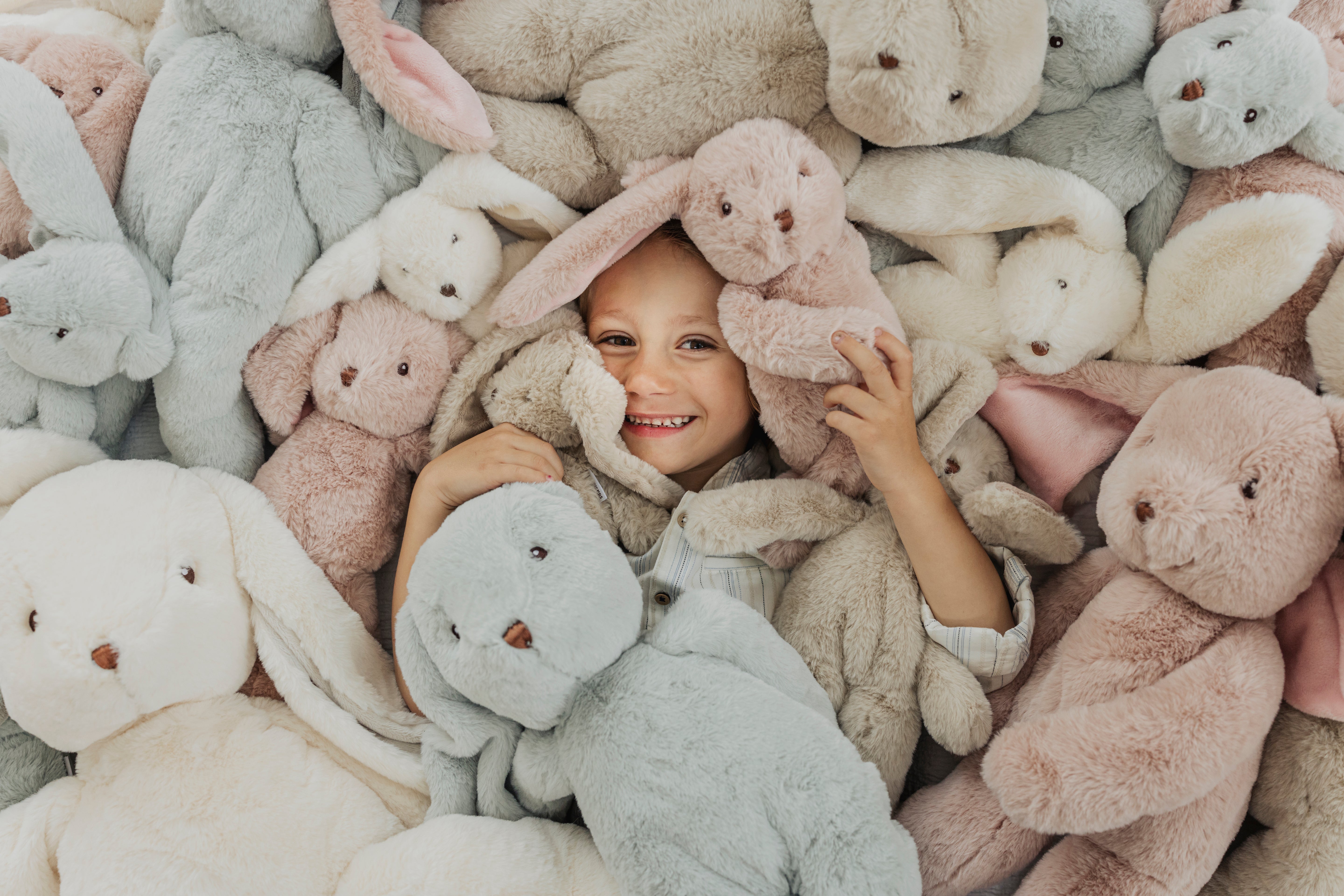  Image of files/ALL_Svea_BoySmilePeeking_HIGH.jpg
